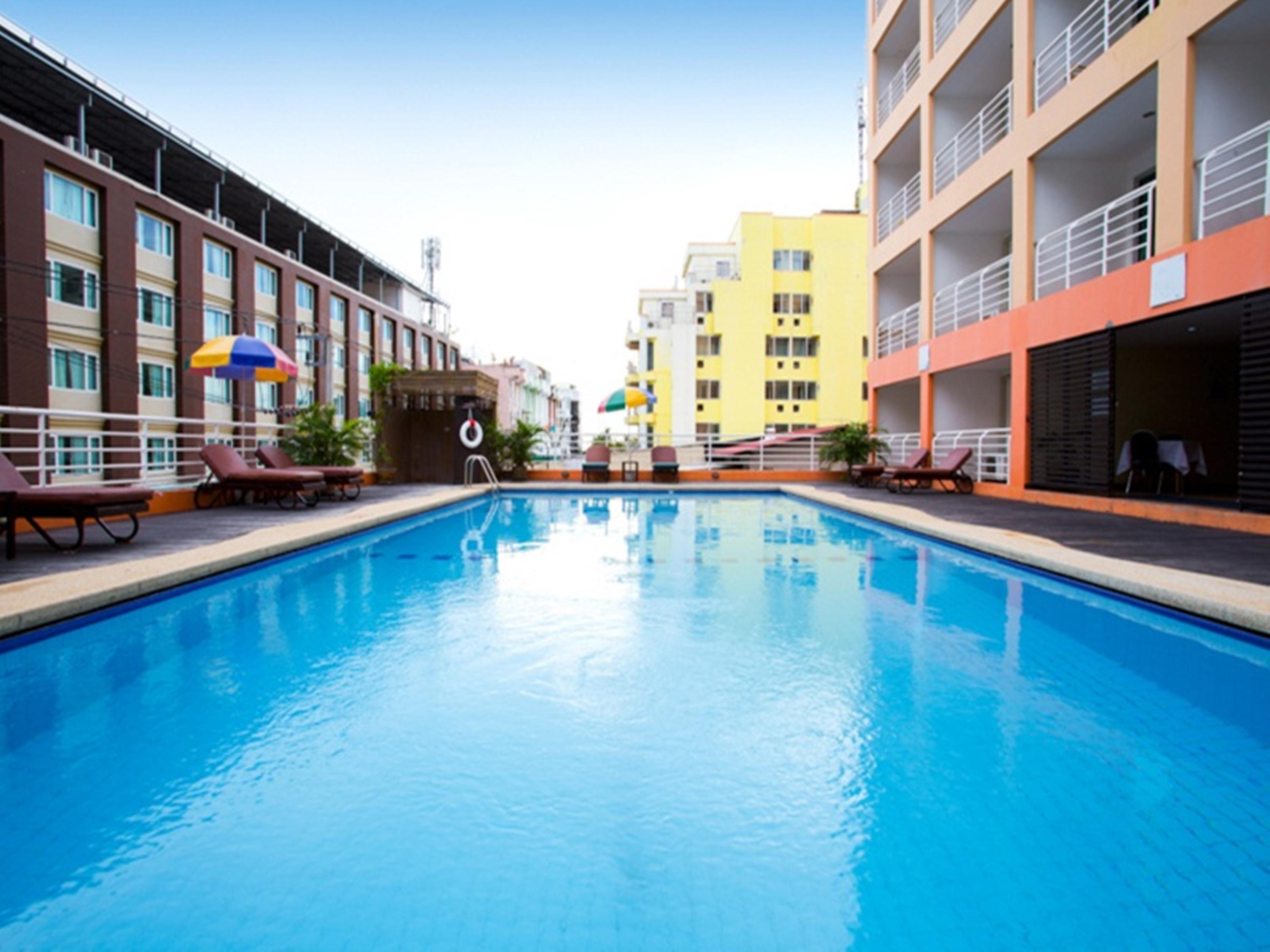Eastiny Plaza Hotel Pattaya Exterior foto