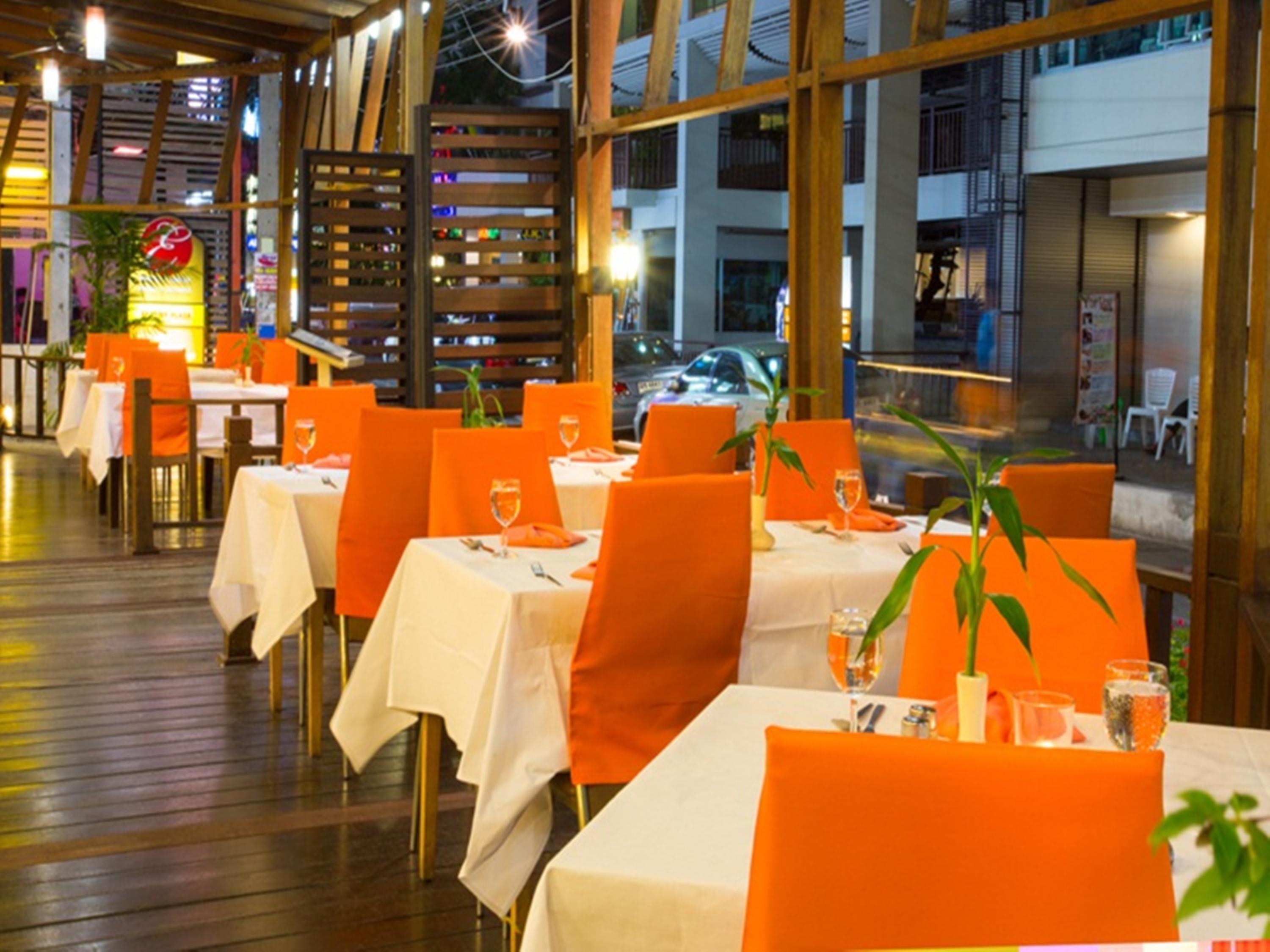 Eastiny Plaza Hotel Pattaya Exterior foto