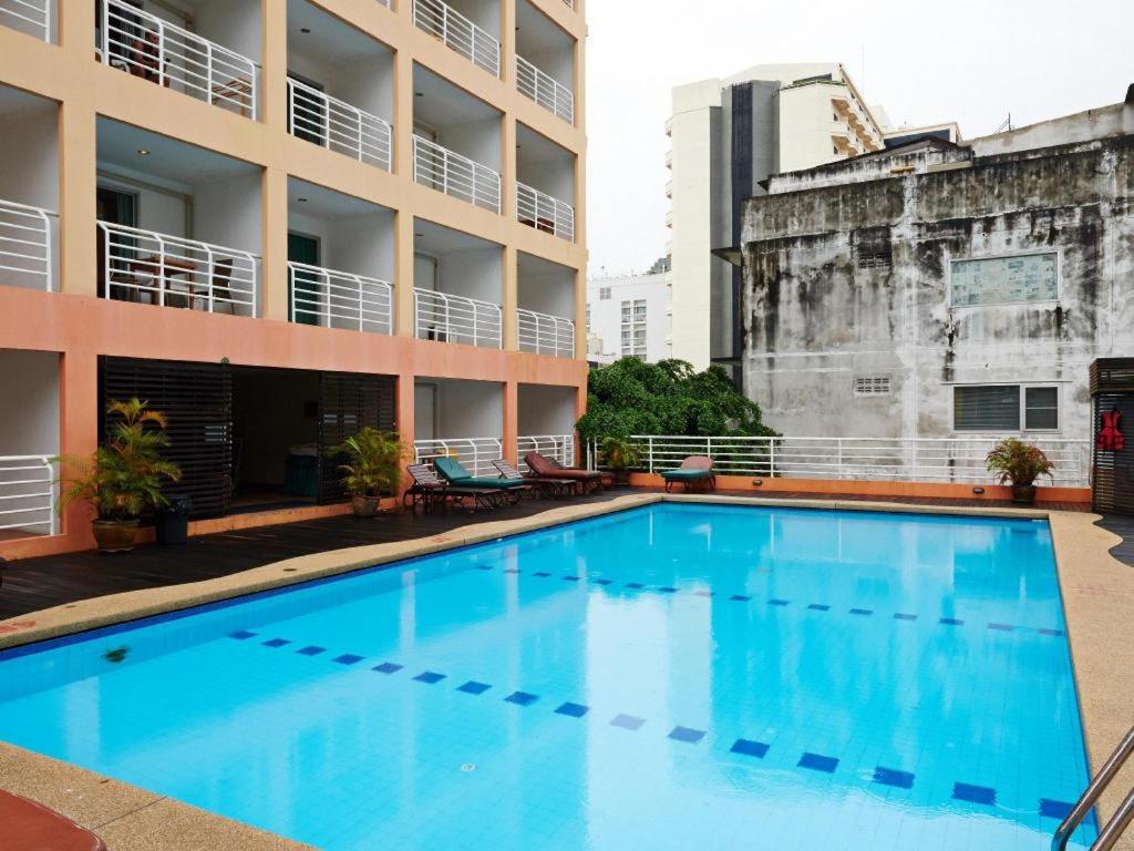 Eastiny Plaza Hotel Pattaya Exterior foto