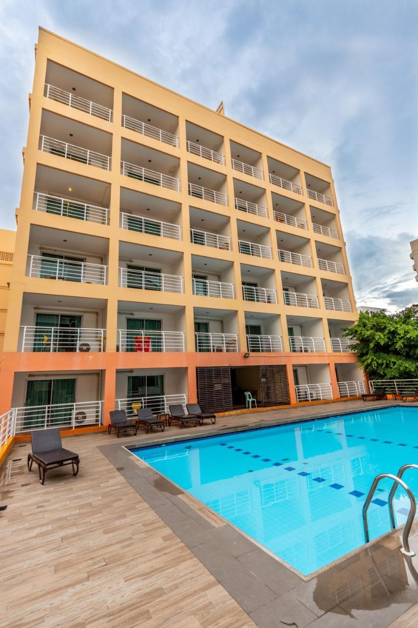 Eastiny Plaza Hotel Pattaya Exterior foto
